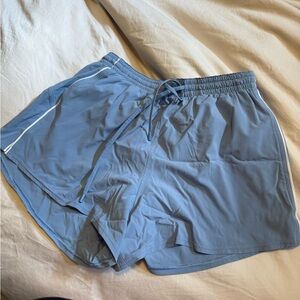 Lululemon Court Rival High-Rise Short 3" size 8